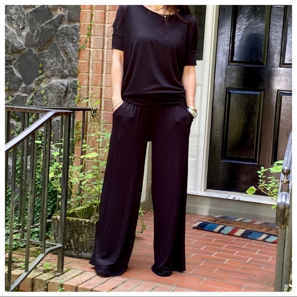 Black Wide leg Fold Waist Pants With Side pockets - Picture 5 of 8